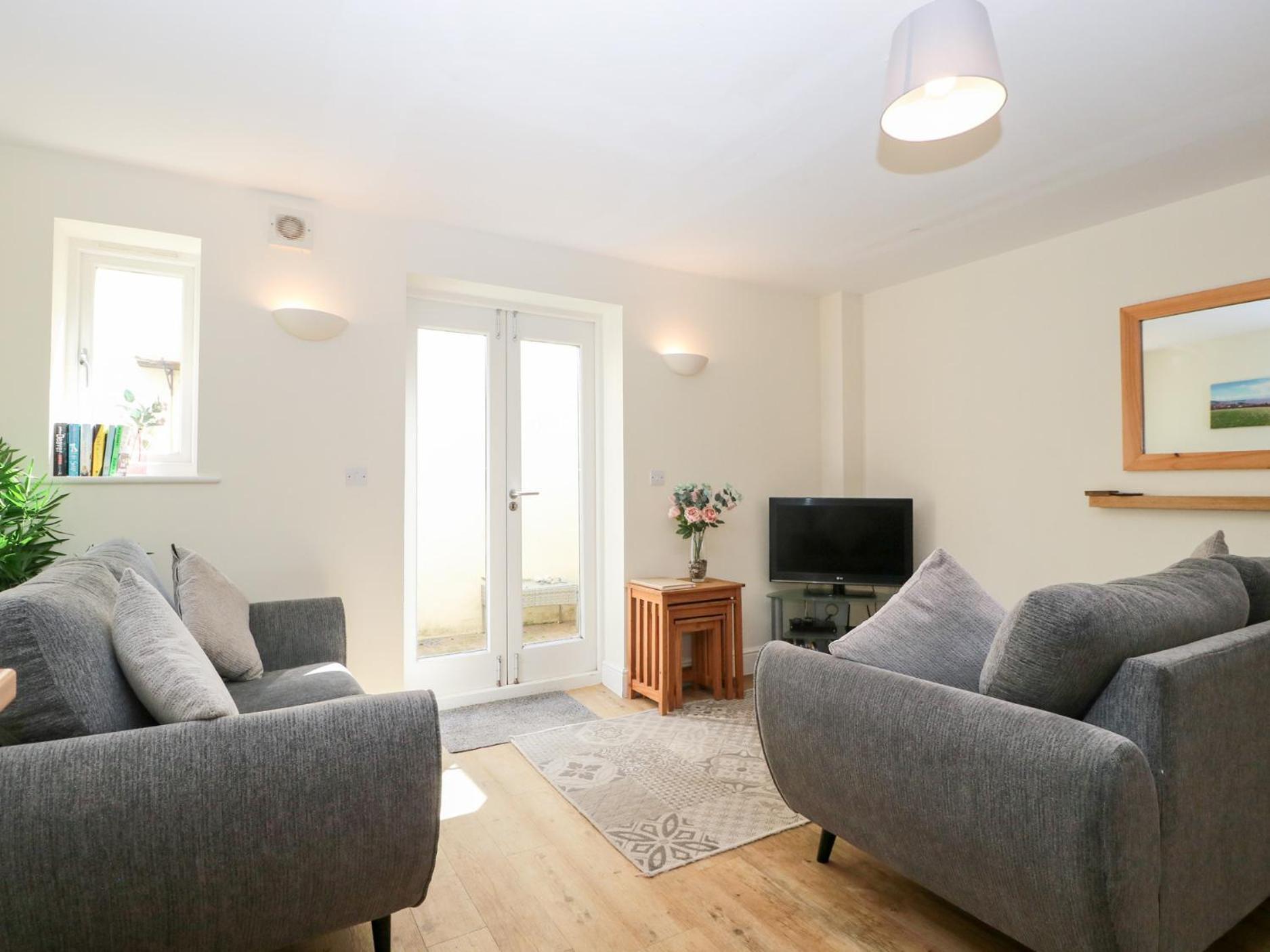 9 Malthouse Court Villa Уочет Екстериор снимка